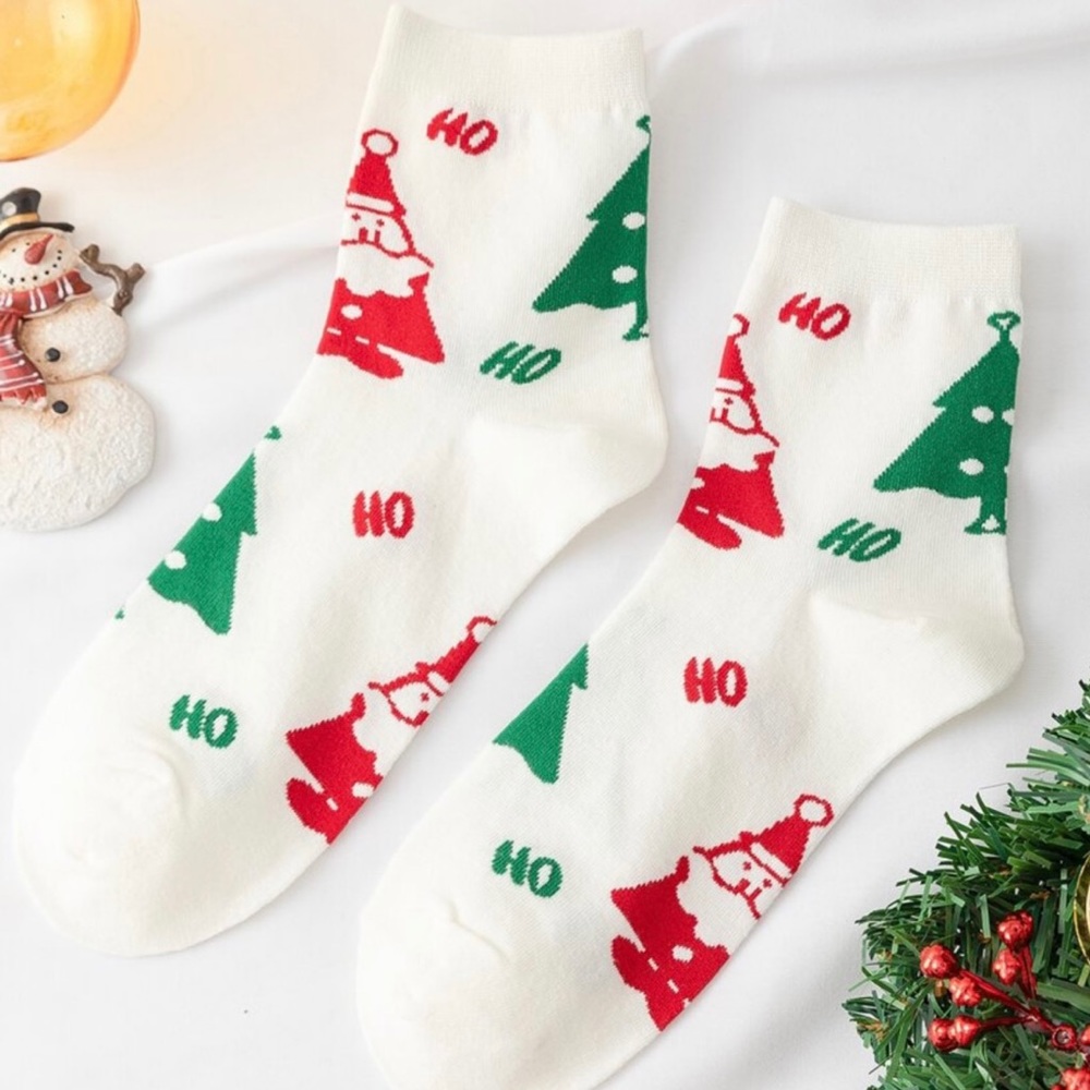Christmas Letter Graphic Crew Socks - #177 / Any 3 Pair $15